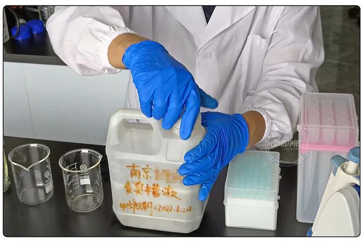 潔匠凈化·的凈工業(yè)除臭劑_切削液變質(zhì)、發(fā)臭，車間異味污染大，除臭劑該怎么選？