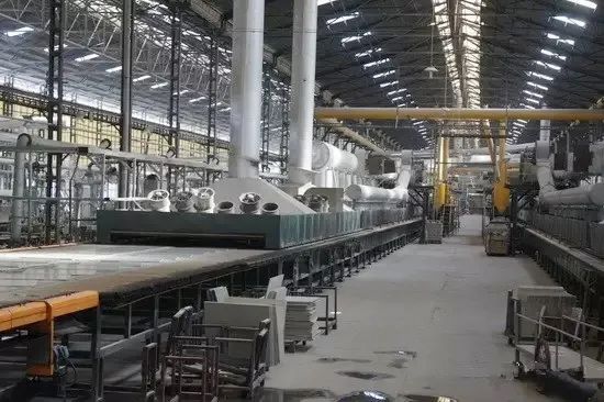 陶瓷廠廢氣惡臭讓人苦不堪言，Dejing的凈?除臭劑幫助企業(yè)達標(biāo)排放！.jpg
