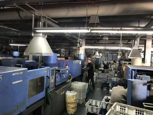 Dejing的凈??制鞋廠除臭劑，治理?yè)]發(fā)性有機(jī)化合物(VOC)廢氣.jpg